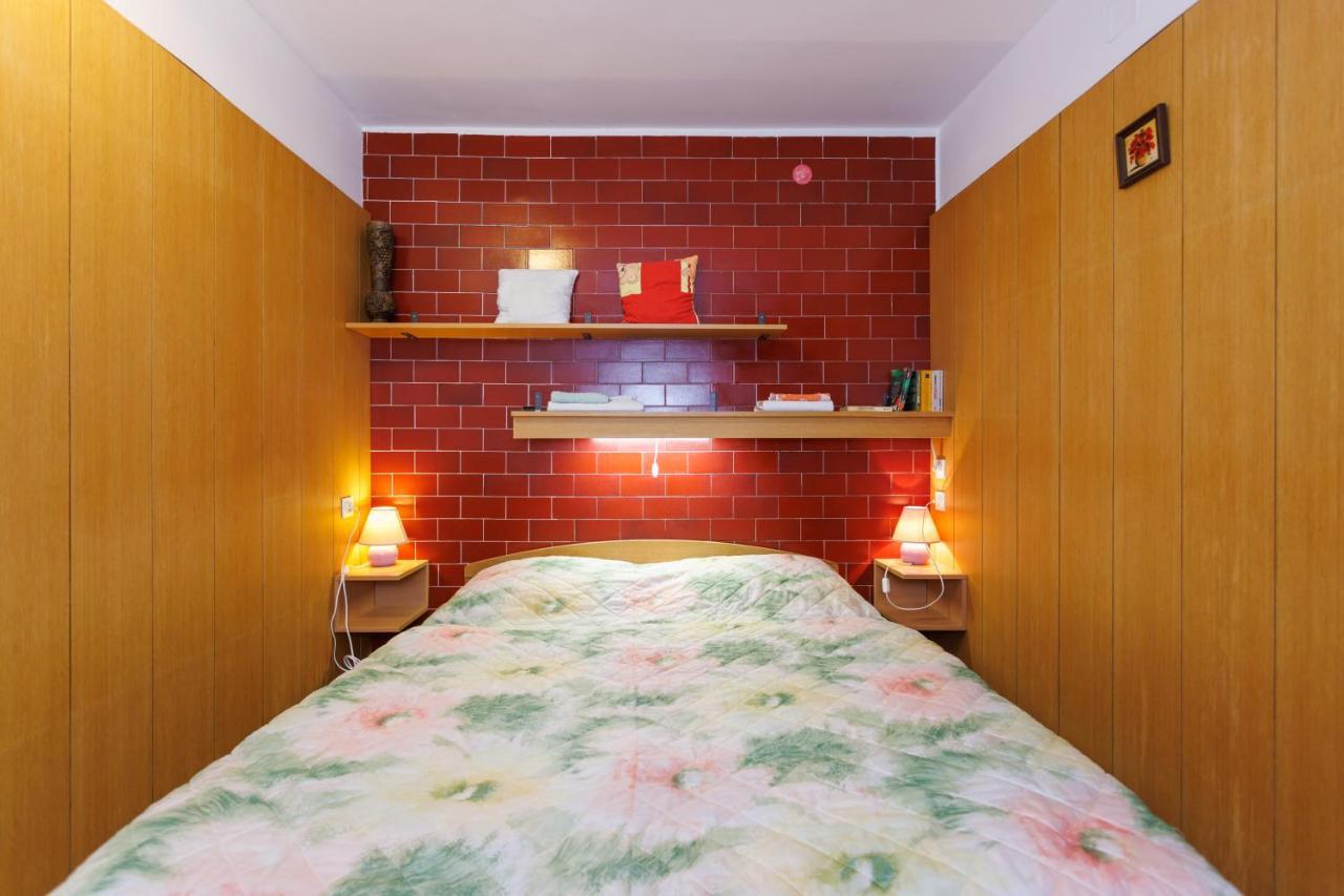 Apartments Pika คิร์ก ภายนอก รูปภาพ
