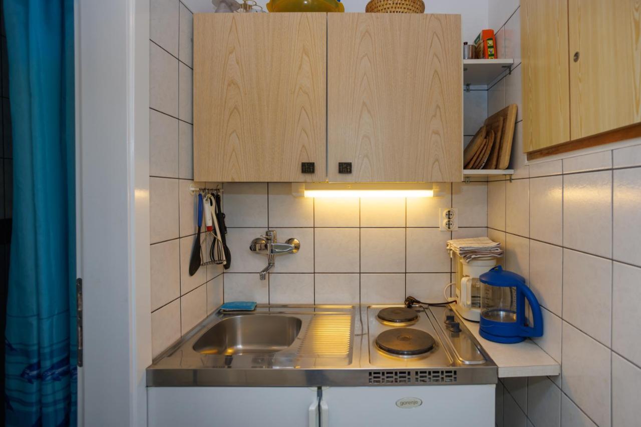 Apartments Pika คิร์ก ภายนอก รูปภาพ