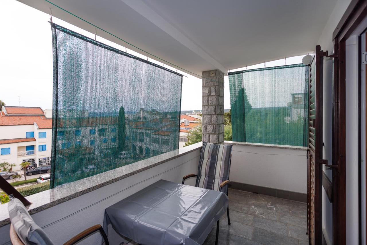 Apartments Pika คิร์ก ภายนอก รูปภาพ